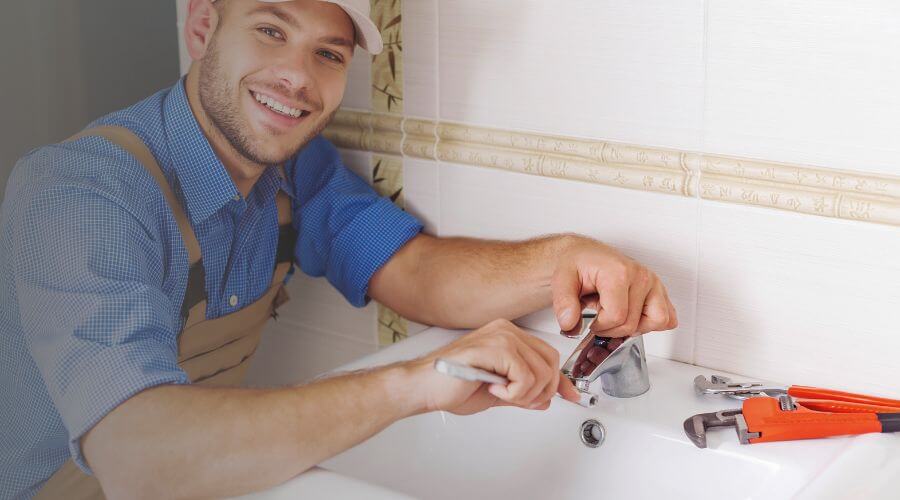 Expert burst pipe repair services in Breese, IL